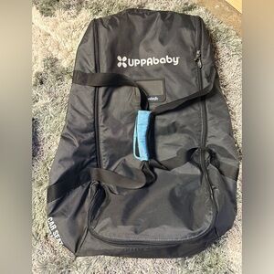UPPAbaby Mesa car seat travel bag.